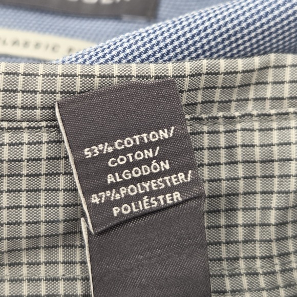 Van Heusen Men's XXL (18-18.5) Classic Fit Short Sleeve Button Up LOT OF 3 - Picture 12 of 13